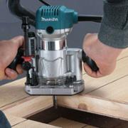 Фрезер Makita RT0700CX2J