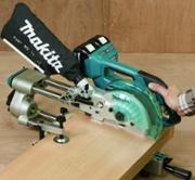 Акумуляторна пила торцювальна Makita DLS 714 Z (без акумулятора і ЗП)