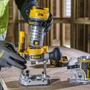 Фрезер безщітковий DeWALT DCW604P2