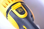 Кутова шліфувальна машина DeWalt DWE4599