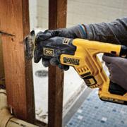 Пила шабельна акумуляторна DeWALT DCS367NT (без акумулятора і ЗП)