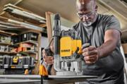 Фрезер DeWALT DWE625KT