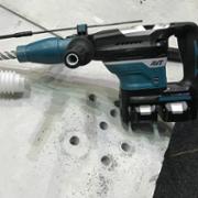 Акумуляторний перфоратор Makita DHR400ZK (без акумулятора і ЗП)