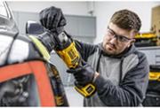 Полірувальна машина акумуляторна безщітковий DeWALT DCM848P2