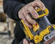 Шліфмашина вібраційна DeWALT DCW200N