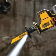 Пила шабельна DeWALT DCS312NT (без АКБ і ЗП)