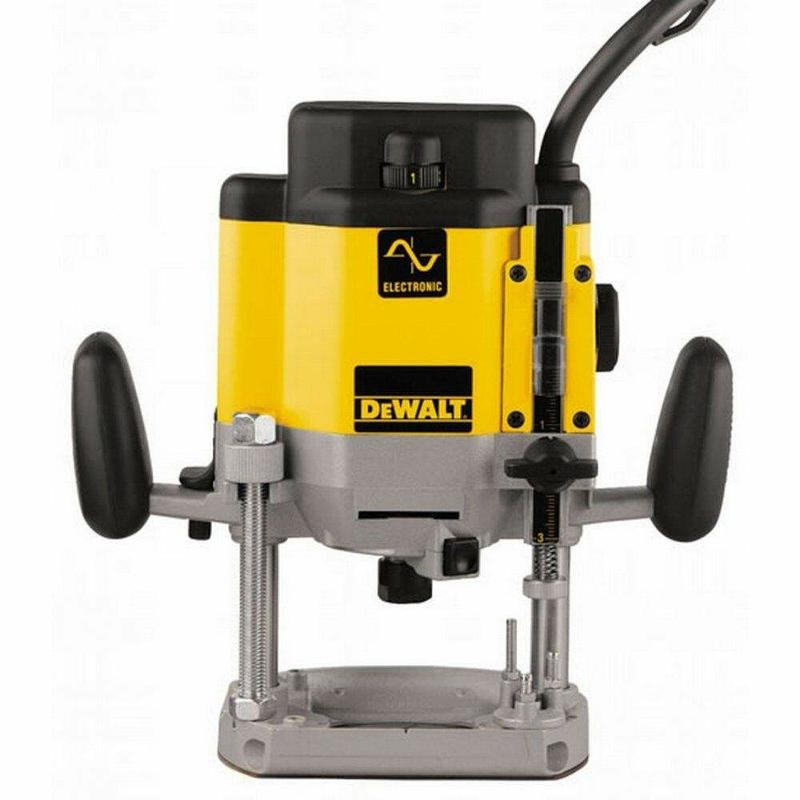 Фрезер DeWALT DW625E